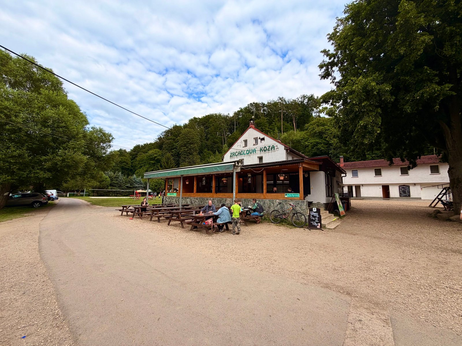 Featured image for “Zrcadlová Koza”